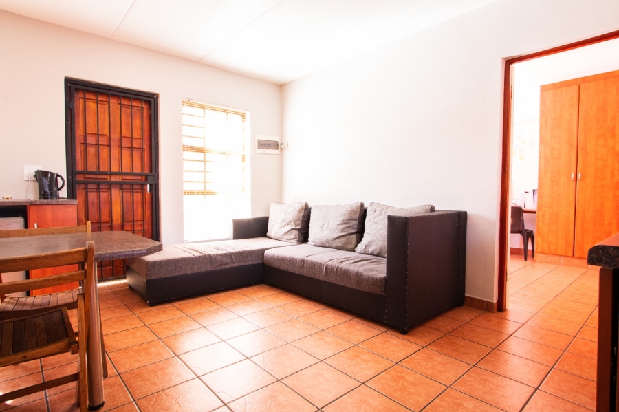 To Let 2 Bedroom Property for Rent in Bult South North West